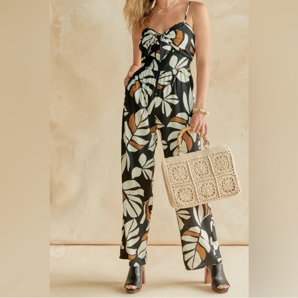 Audrey Parks for Francesca’s linen romper tropical